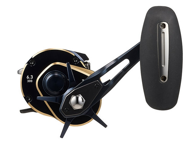 DAIWA 2025 SALTIGA 300HL Modelo Canhoto