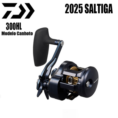 DAIWA 2025 SALTIGA 300HL Modelo Canhoto